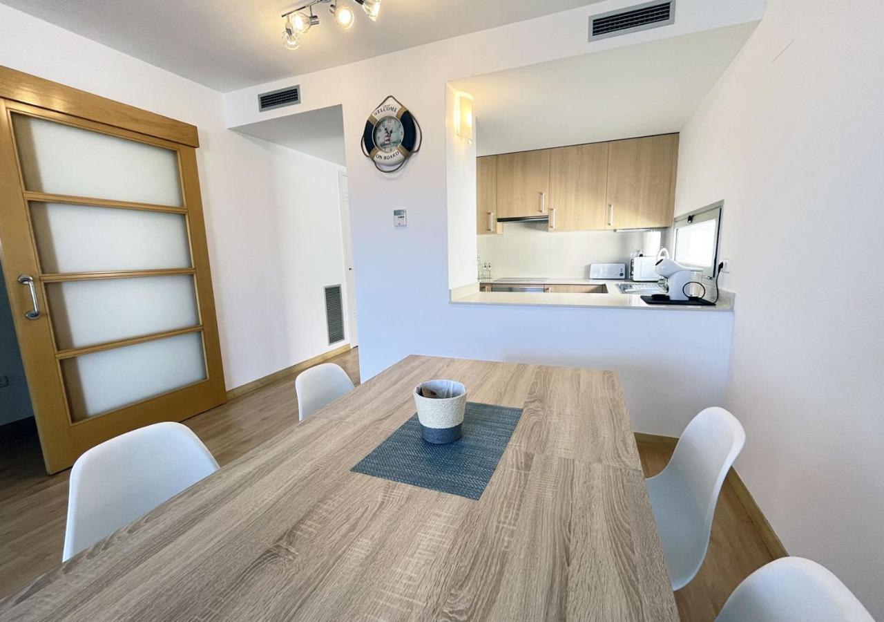2-Bedroom Brand New Apartment Steps From The Beach Llanca Luaran gambar