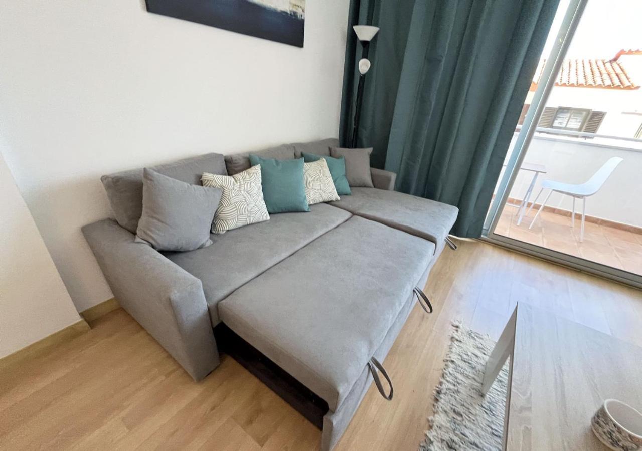2-Bedroom Brand New Apartment Steps From The Beach Llanca Luaran gambar
